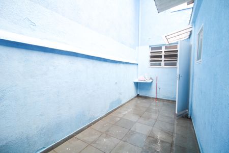 Casa à venda com 80m², 2 quartos e sem vagaQuintal