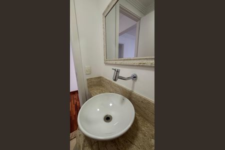 Apartamento para alugar com 133m², 3 quartos e 2 vagasLavabo