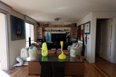 Apartamento à venda com 147m², 3 quartos e 3 vagas Apartamento à venda com 147m², 3 quartos e 3 vagassala