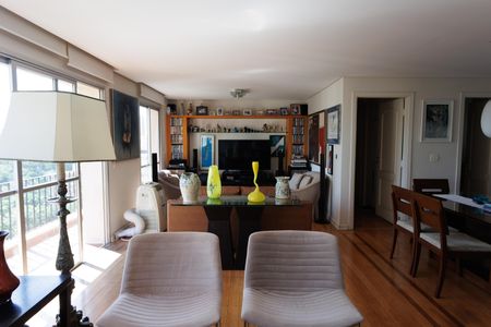 Apartamento à venda com 147m², 3 quartos e 3 vagas Apartamento à venda com 147m², 3 quartos e 3 vagassala