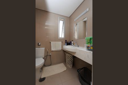 Apartamento à venda com 147m², 3 quartos e 3 vagas Apartamento à venda com 147m², 3 quartos e 3 vagasBanheiro da Suíte