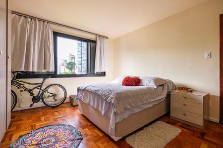 Quarto 1 de apartamento à venda com 2 quartos, 73m² em Pinheiros, São Paulo