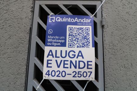 Casa à venda com 70m², 1 quarto e 2 vagasFachada