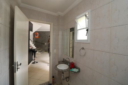 Casa à venda com 70m², 1 quarto e 2 vagasLavabo