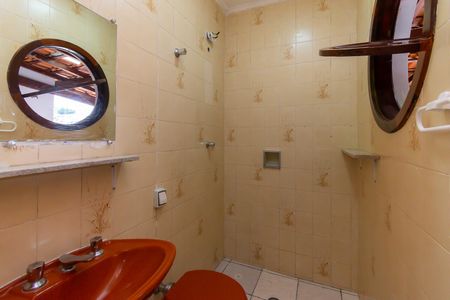 Banheiro da Suíte de casa para alugar com 1 quarto, 100m² em Vila Sao Domingos, São Paulo