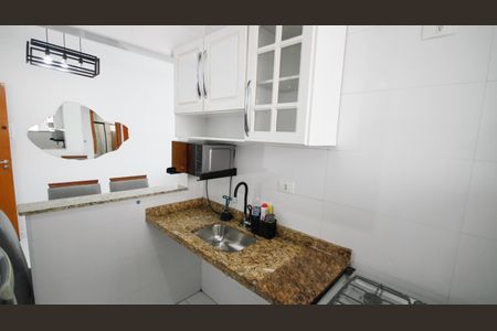 Cozinha de apartamento para alugar com 1 quarto, 45m² em Vila Tupi, Praia Grande