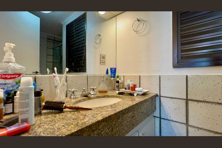 Apartamento à venda com 56m², 1 quarto e 1 vagaBanheiro da Suíte