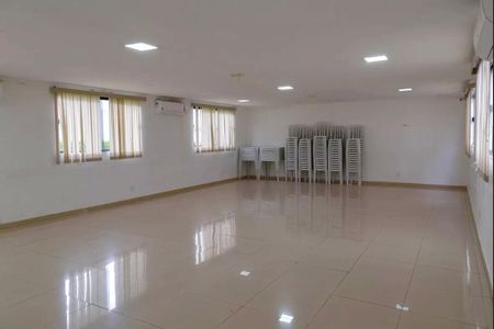 Apartamento para alugar com 41m², 2 quartos e 1 vagaÁrea comum - Salão de festas