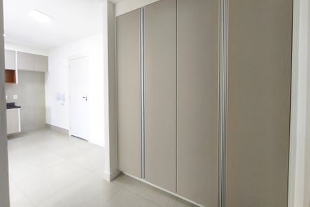 Apartamento para alugar com 37m², 1 quarto e 1 vagaEscritório