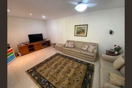 Casa à venda com 4 quartos, 370m² em Chácara Santa Margarida, Campinas