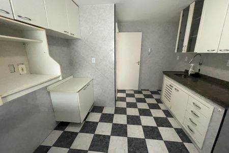 Apartamento para alugar com 95m², 2 quartos e 1 vagaCozinha
