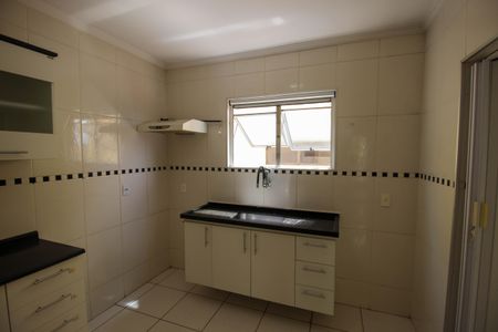Apartamento para alugar com 89m², 2 quartos e 2 vagasCozinha