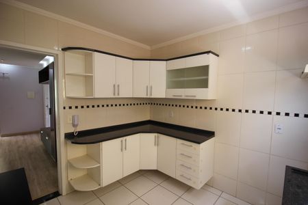 Apartamento para alugar com 89m², 2 quartos e 2 vagasCozinha