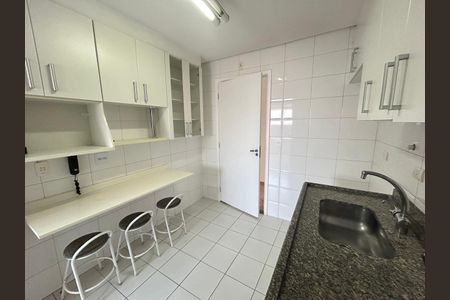 Apartamento à venda com 86m², 3 quartos e 2 vagasCozinha