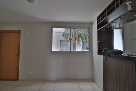 Sala de apartamento para alugar com 2 quartos, 50m² em Aclimação, Uberlândia