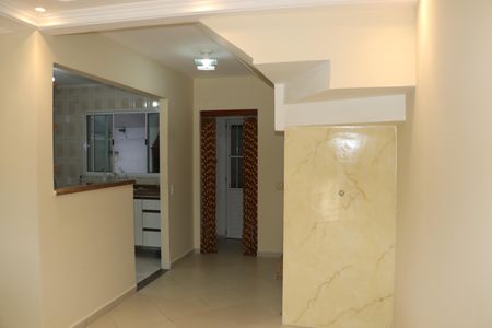 Casa de Condomínio para alugar com 3 quartos, 200m² em Jardim Petropolis, Cotia