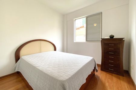 Apartamento à venda com 105m², 3 quartos e 2 vagasQuarto 2