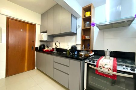 Apartamento à venda com 105m², 3 quartos e 2 vagasCozinha