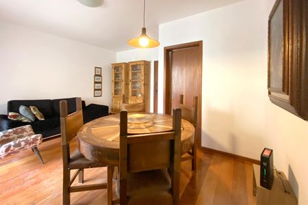 Apartamento à venda com 105m², 3 quartos e 2 vagasSala