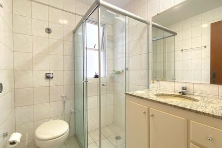 Apartamento à venda com 105m², 3 quartos e 2 vagasBanheiro