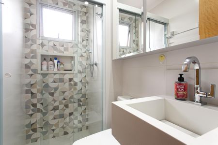 Apartamento à venda com 68m², 2 quartos e 2 vagas Apartamento à venda com 68m², 2 quartos e 2 vagasBanheiro