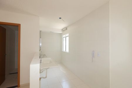 Apartamento para alugar com 45m², 2 quartos e 1 vaga Apartamento para alugar com 45m², 2 quartos e 1 vagaCozinha e Área de Serviço