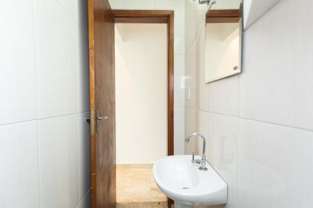 Casa para alugar com 190m², 4 quartos e 2 vagasLavabo 