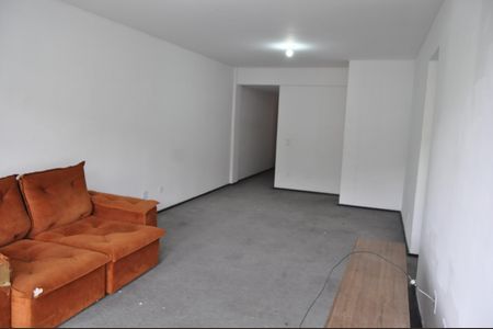 Apartamento para alugar com 3 quartos, 110m² em Cascadura, Rio de Janeiro