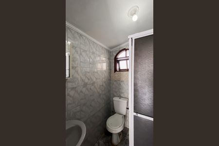 Casa para alugar com 55m², 2 quartos e 1 vaga Casa para alugar com 55m², 2 quartos e 1 vagaBanheiro