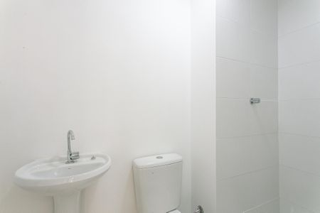 Apartamento para alugar com 35m², 2 quartos e sem vaga Apartamento para alugar com 35m², 2 quartos e sem vagaBanheiro