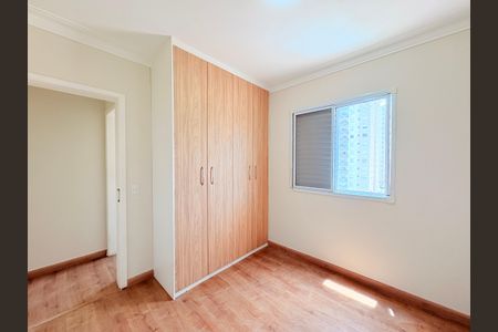 Apartamento para alugar com 73m², 3 quartos e 2 vagasQuarto 2