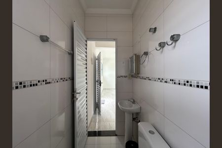Casa de condomínio para alugar com 40m², 1 quarto e sem vaga Casa de condomínio para alugar com 40m², 1 quarto e sem vagaBanheiro