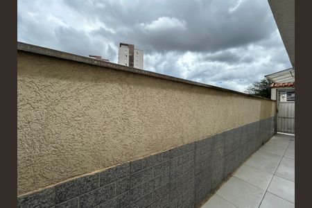 Casa de condomínio para alugar com 40m², 1 quarto e sem vaga Casa de condomínio para alugar com 40m², 1 quarto e sem vagaEntrada