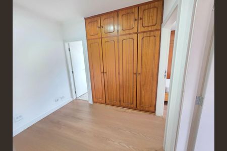 Casa à venda com 4 quartos, 230m² em Rolinópolis, São Paulo