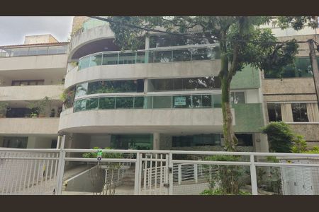 Apartamento à venda com 173m², 4 quartos e 3 vagas Apartamento à venda com 173m², 4 quartos e 3 vagasFachada do Prédio