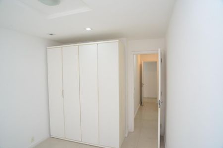 Apartamento à venda com 173m², 4 quartos e 3 vagas Apartamento à venda com 173m², 4 quartos e 3 vagasQuarto 2