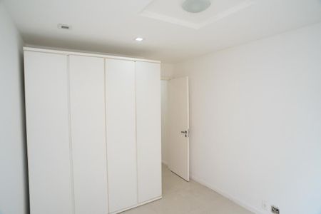 Apartamento à venda com 173m², 4 quartos e 3 vagas Apartamento à venda com 173m², 4 quartos e 3 vagasQuarto 2