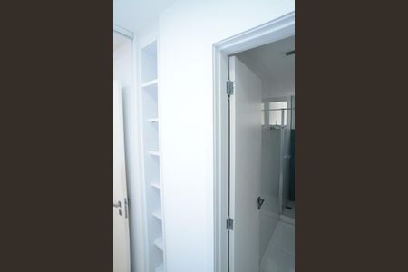 Apartamento à venda com 173m², 4 quartos e 3 vagas Apartamento à venda com 173m², 4 quartos e 3 vagasCloset da Suíte 2