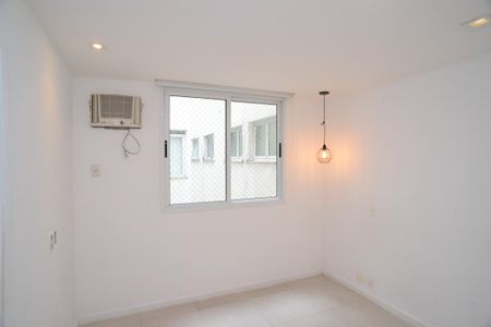 Apartamento à venda com 173m², 4 quartos e 3 vagas Apartamento à venda com 173m², 4 quartos e 3 vagasSuíte