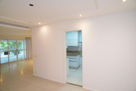 Apartamento à venda com 173m², 4 quartos e 3 vagas Apartamento à venda com 173m², 4 quartos e 3 vagasSala