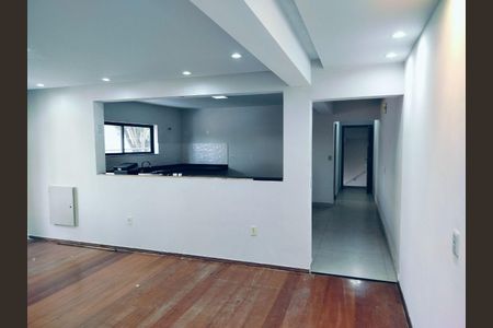 Casa à venda com 5 quartos, 520m² em Vila da Saúde, São Paulo