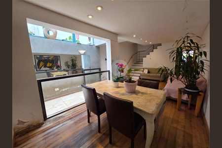Casa de Condomínio à venda com 4 quartos, 160m² em Vila Mariana, São Paulo