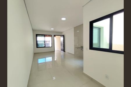 Casa à venda com 3 quartos, 74m² em Parque Oratório, Santo André