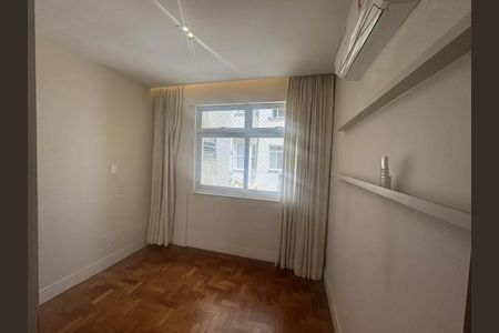 Apartamento à venda com 2 quartos, 70m² em Copacabana, Rio de Janeiro