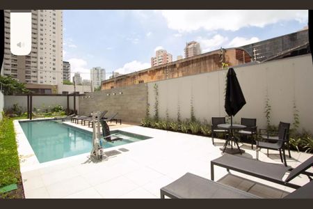 Apartamento para alugar com 25m², 1 quarto e sem vagaÁrea comum - Piscina