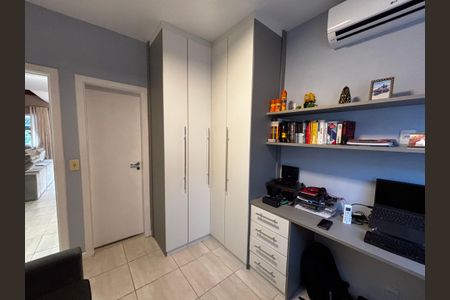 Casa de condomínio à venda com 130m², 4 quartos e 2 vagasQuarto 1