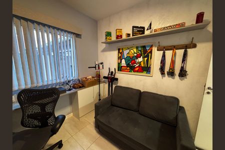 Casa de condomínio à venda com 130m², 4 quartos e 2 vagasQuarto 1