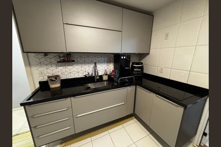 Casa de condomínio à venda com 130m², 4 quartos e 2 vagasCozinha