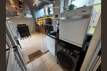 Casa de condomínio à venda com 130m², 4 quartos e 2 vagasÁrea de Serviço