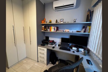 Casa de condomínio à venda com 130m², 4 quartos e 2 vagasQuarto 1